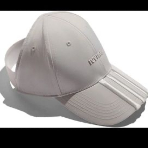 NWOT Ivy Park x Adidas backless terry white on white hat - Picture 1 of 6